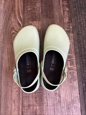 Birkenstock Mint Green Closed-Toe Slingback Clogs